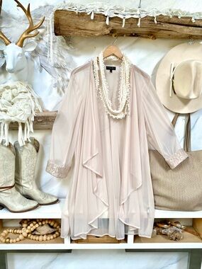 Stunning semi sheer open front waterfall cover up w resort vacay beach vibe